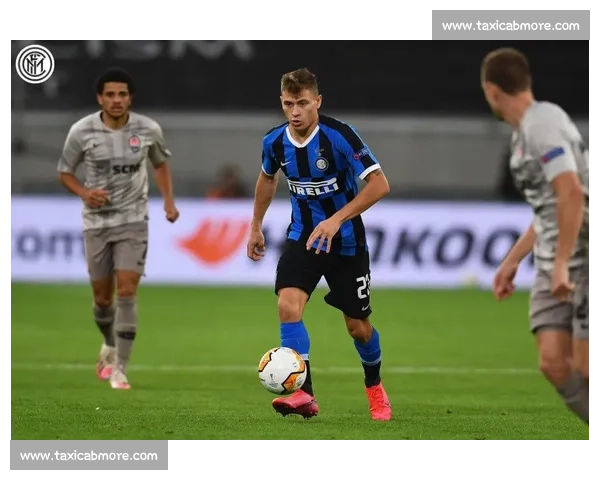 围绕首发调整展开的战术革新与球队未来布局思考全面解析与深度观察